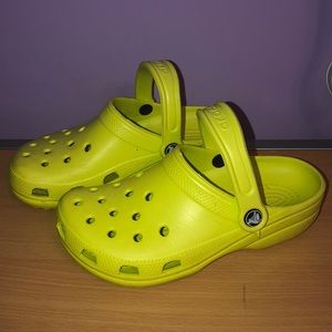 CROCS!!!!